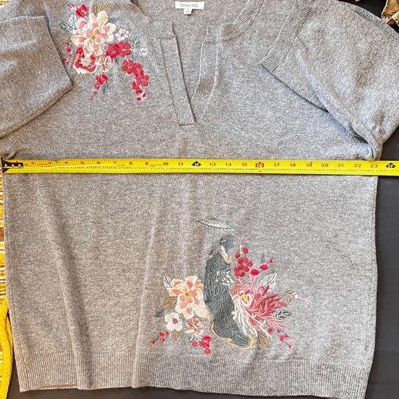 Johnny Was Cashmere Embroidered Japanese Sweater Size XL - Picture 10 of 11